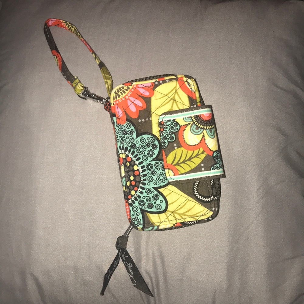 Vera Bradley Phone Wallet✨